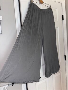 Good & Gather | Silky Wide-Leg Pants in Sage Gray - L